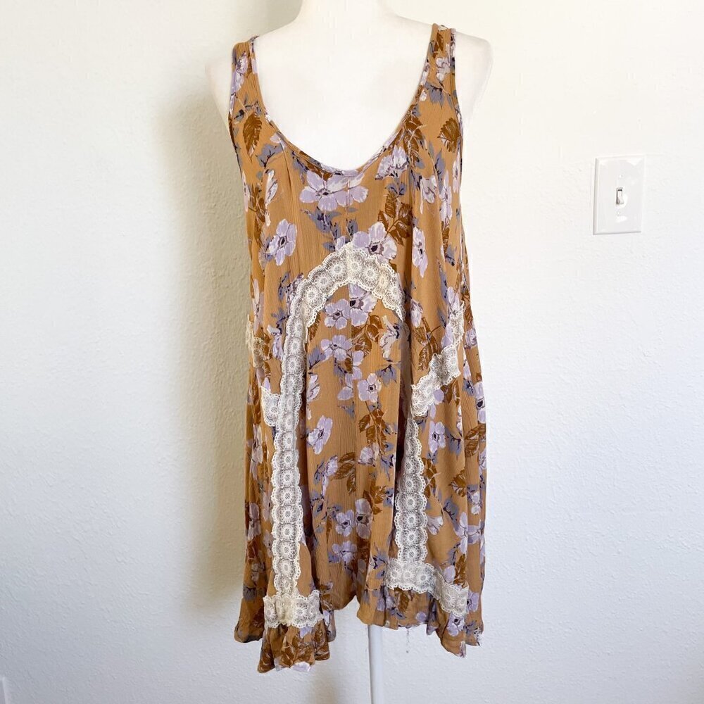 Hayden Los Angelos Boho Floral Lace flowy tank top tunic dresss size medium